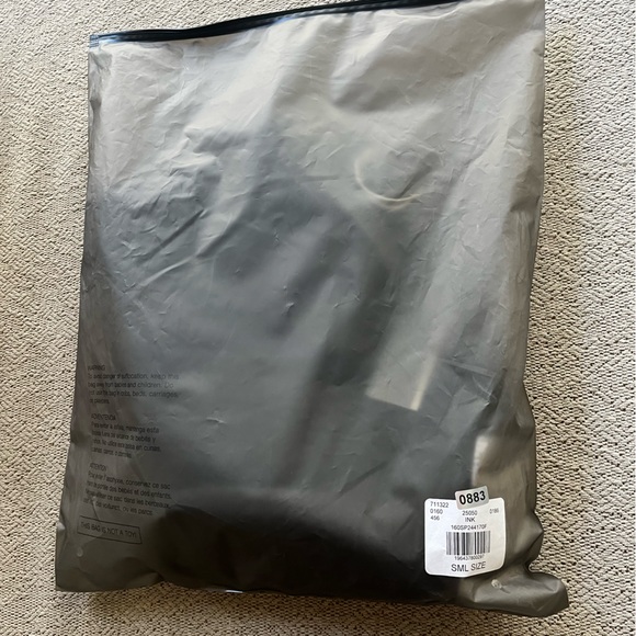 Fear of God Essentials Sweat short. - Picture 4 of 4